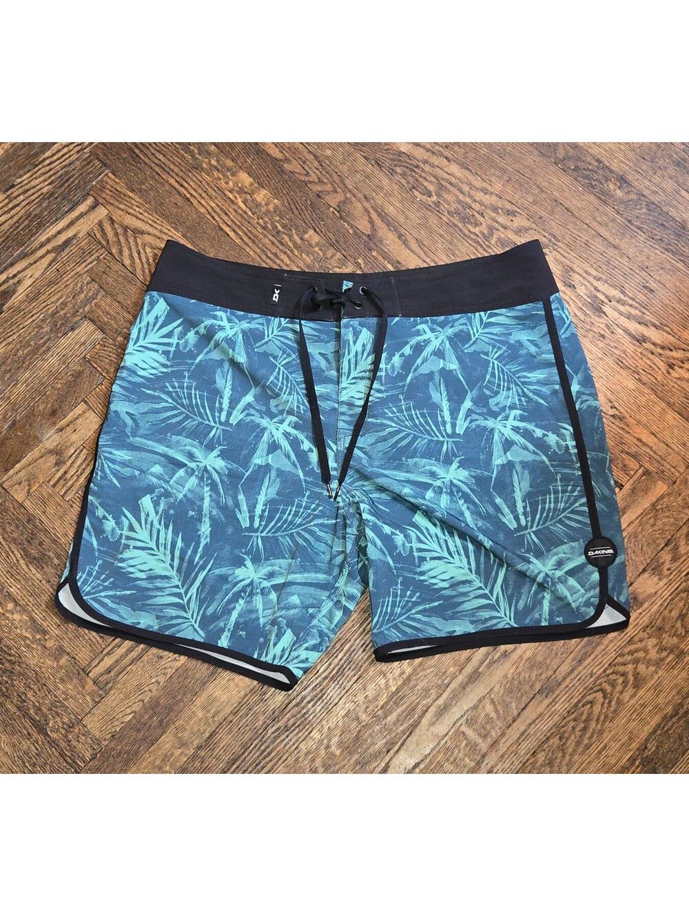 Dakine Boardshorts Mens Sz 36 Black Blue Green Tropical Trees GUC
